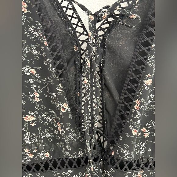 Beyond the Radar floral print open back bell sleeve mesh dress size M - Picture 5 of 7